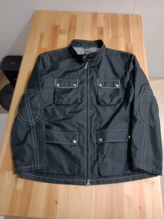 CHAQUETA CORTAVIENTOS MOVISTAR TALLA XL