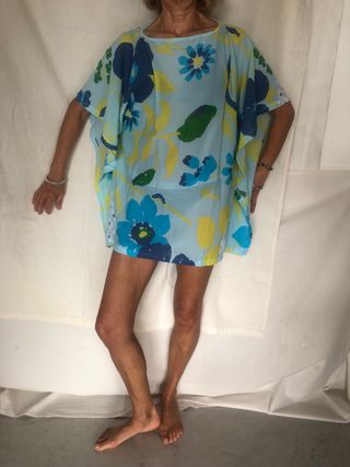 Blusón de playa estampado floral