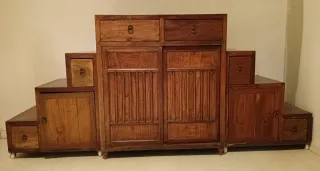 Mueble madera exótica escalonado