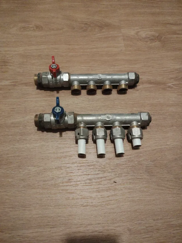 Colector 4 salidas fontanería (set 2)