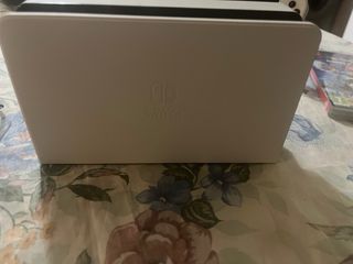 Nintendo Switch OLED bianco