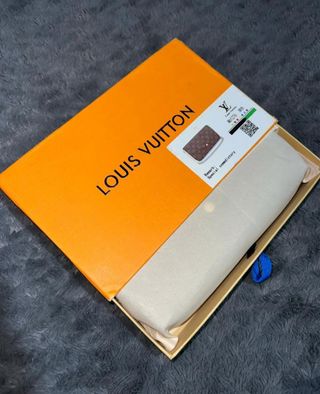 Cartera Louis Vuitton Marrón