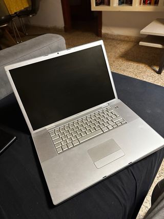 MacBook Pro 17” (2006/2007)
