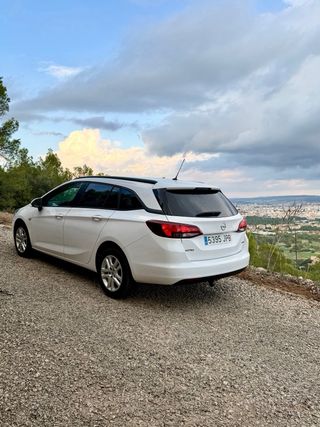 Opel Astra 2016