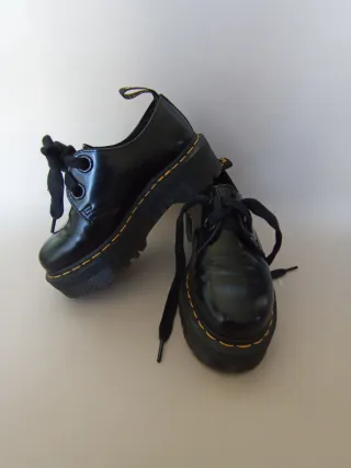 Dr Martens Holly platform