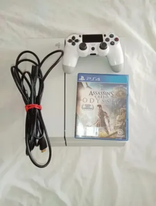 Consola PS4 Blanca + Juego Assassin's Creed