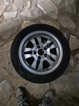 5 Llantas de aluminio BMW buen estado