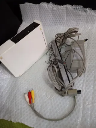 Nintendo Wii Blanca con cables
