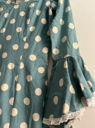 Traje de flamenca lunares azul y blanco
