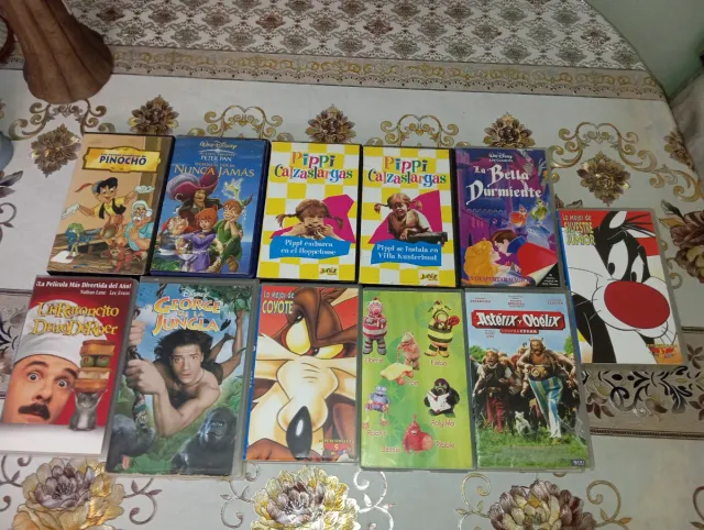 Lote 11 Cintas VHS Disney y Clásicos