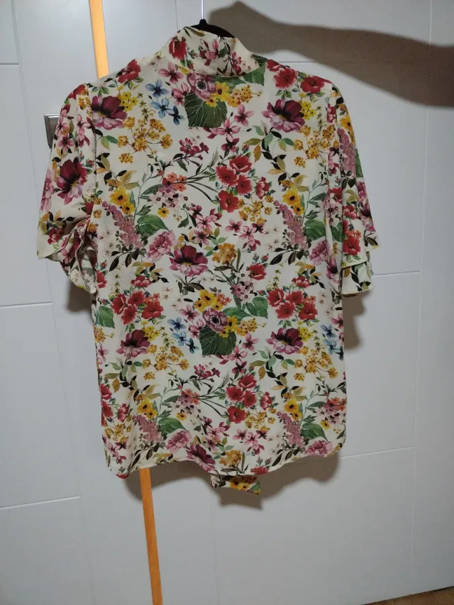 Blusa CAYRO floral talla única