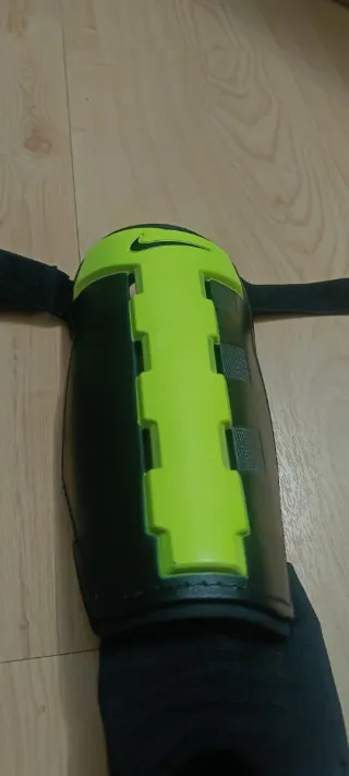 Caneleiras Nike NOVAS nunca usadas