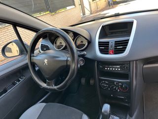 Peugeot 207 2009