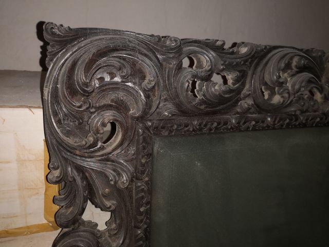 Espejo antiguo tallado