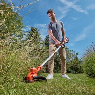 Recortadora Césped Black+Decker 36V Inalámbrica