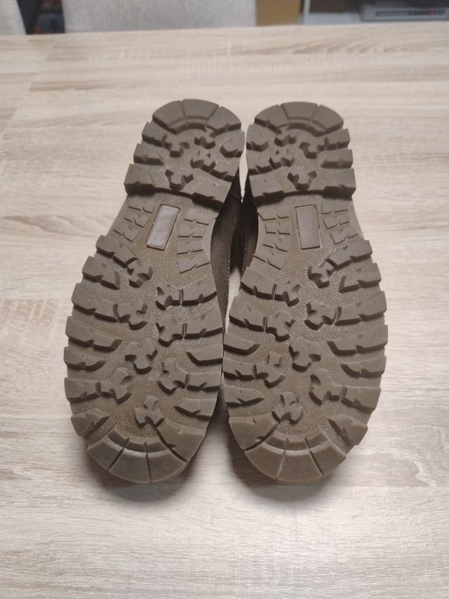 Zapatos trekking T44 nuevos