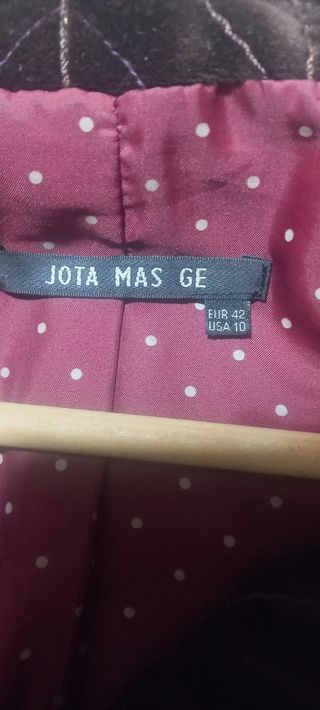 Chaquetón de terciopelo acolchado