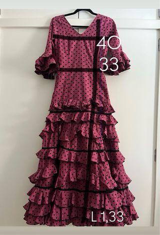 Traje de flamenca volantes lunares