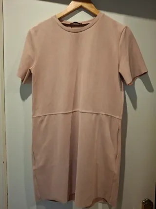 6 Vestidos de mujer variados: Zara, Mango y otros