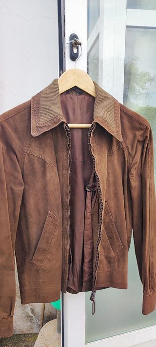 Chaqueta de ante marrón