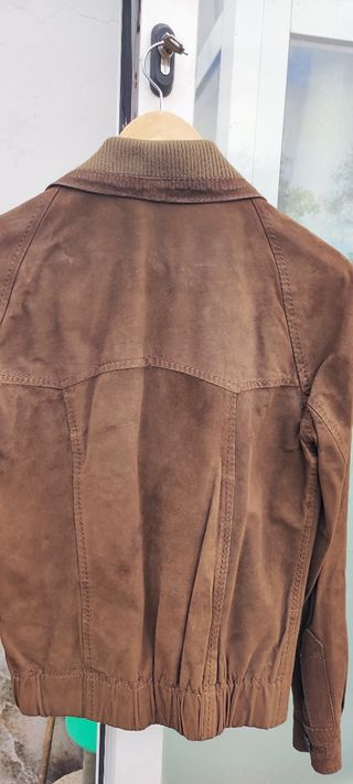 Chaqueta de ante marrón