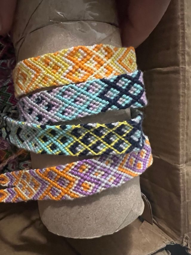 Pulseras hechas a mano multicolor