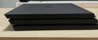Consola PS4 Pro Negra + 2 Mandos + Juegos
