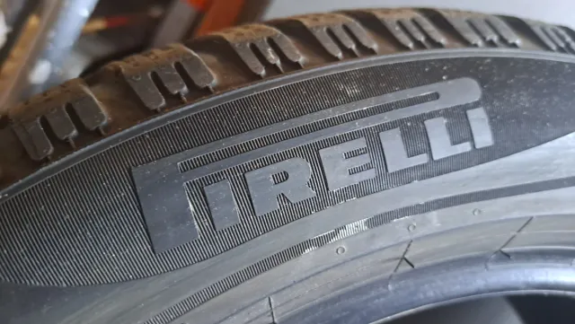 Solo un Neumático Invierno Pirelli 205/55 R16 91H