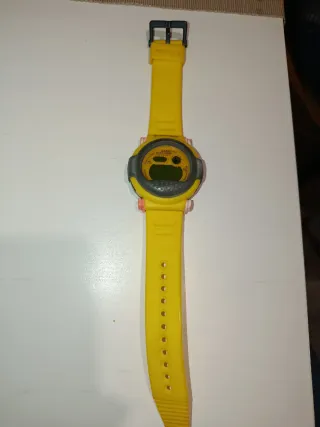 Reloj Casio Amarillo y Gris