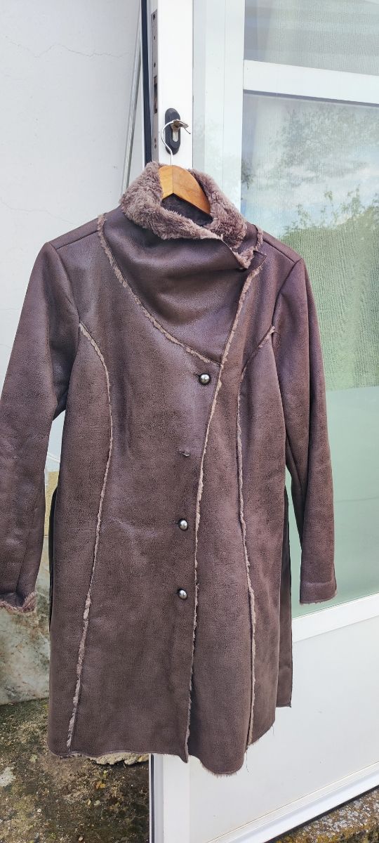 Abrigo mujer ante marrón