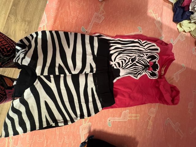 Lote 3 conjuntos Deno kids T.6