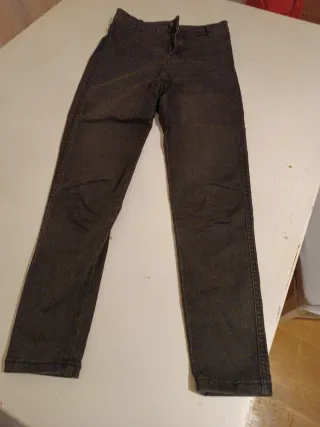 Vaqueros negros pitillo