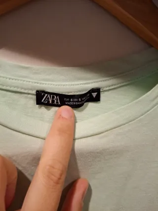 4 Camisetas mujer:Massimo Dutti, Zara, Pepe jeans