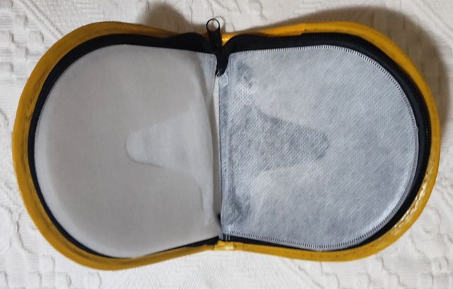 Estuche/Porta CDs Coca Cola Amarillo (12 CDs)