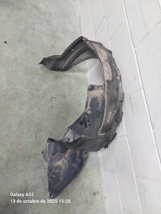 Paso de rueda delantero izq. Toyota Auris E15 2.0 