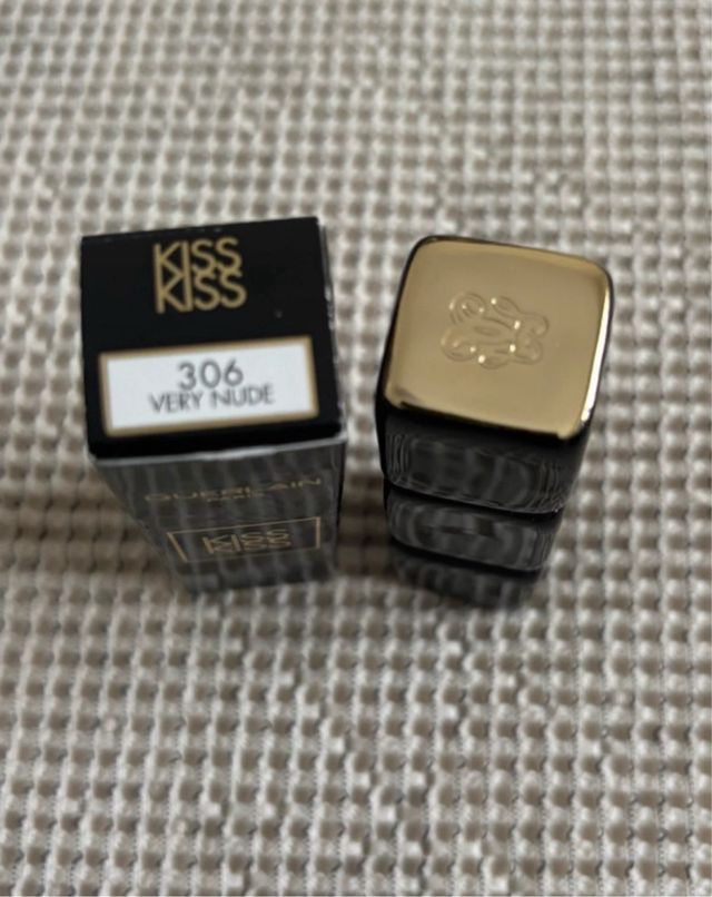 Guerlain KissKiss Very Nude Labial