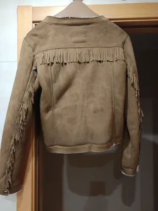 Cazadora beige y marrón