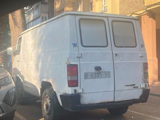 Furgoneta Blanca. nissan trade 100 turvo 108 cv 