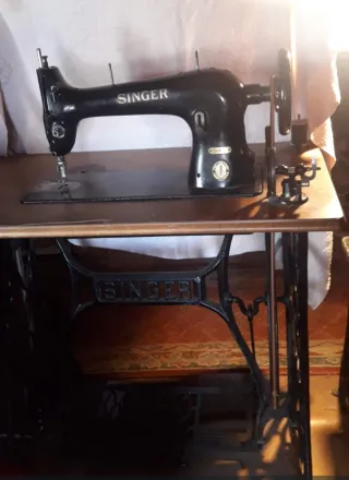Máquina de coser Singer antigua zapatero