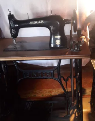 Máquina de coser Singer antigua zapatero