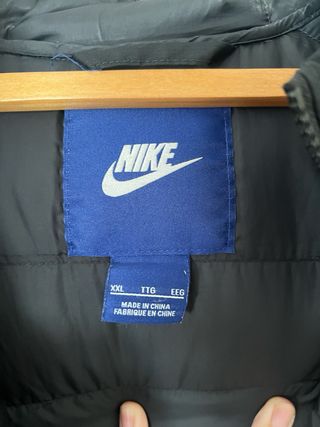 Chaleco Nike Negro con Capucha