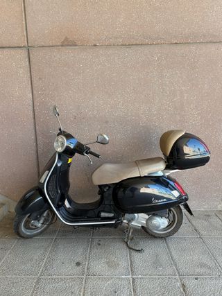 Vespa GT 125 Granturismo Negra