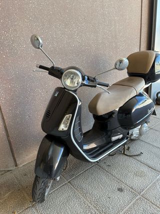 Vespa GT 125 Granturismo Negra