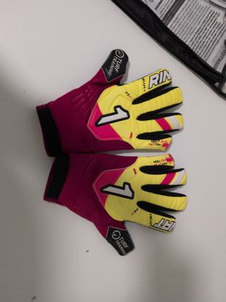Guantes de portero Rinat Talla 6