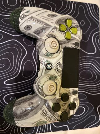 Mando PS4 Pro personalizado billetes 100