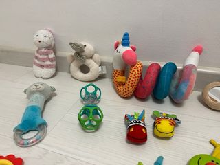 Lote Juguetes Bebé Peluche y Sonajero