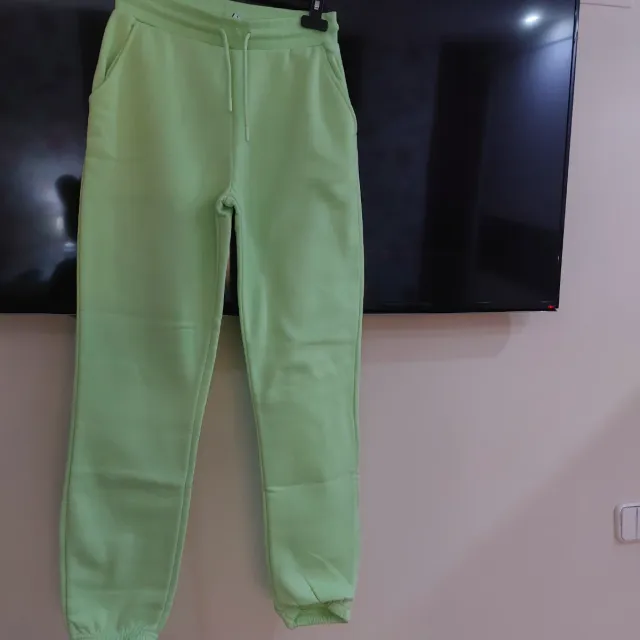 Pantalón chándal verde