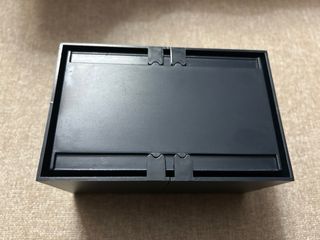 Caja Reloj Tommy Hilfiger Negra y Roja