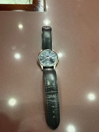 Reloj Seiko Negro y Plateado
