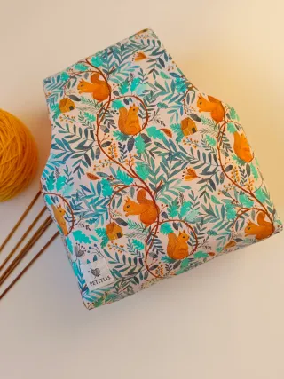 Bolsa de labores con ardillas